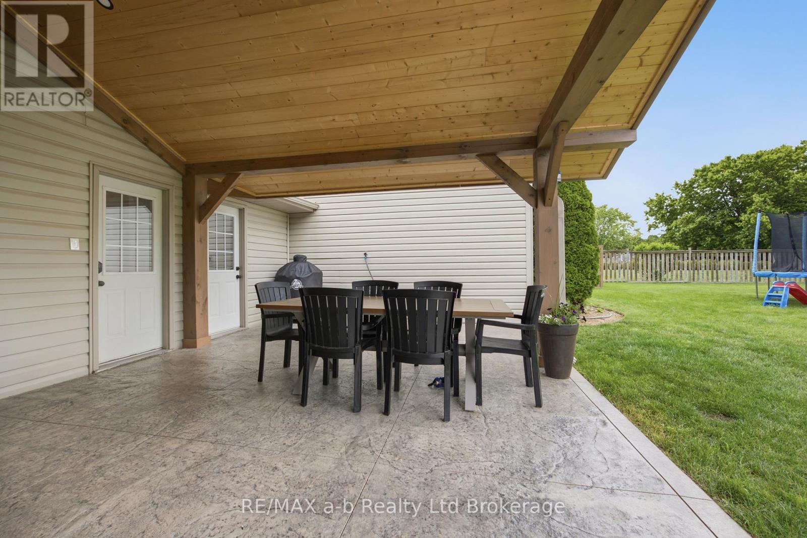6744 Hacienda Road Property Photo 7
