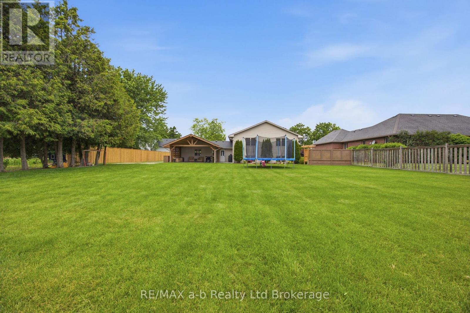 6744 Hacienda Road Property Photo 11