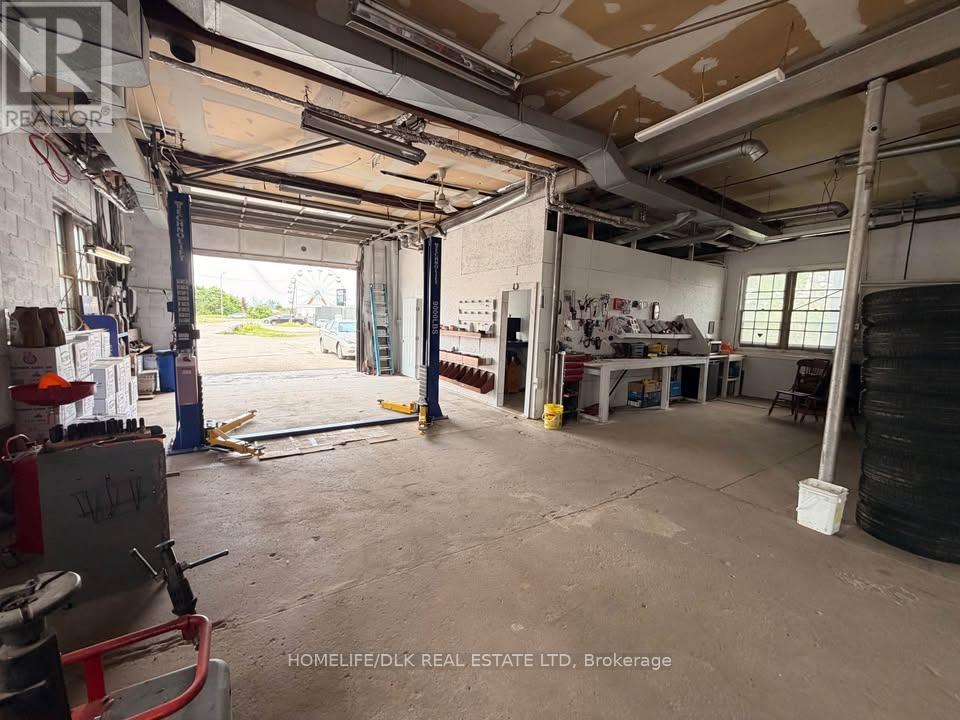 150 Stewart Boulevard Property Photo 6