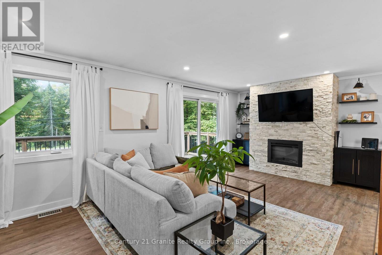 16408 35 Highway Property Photo 7