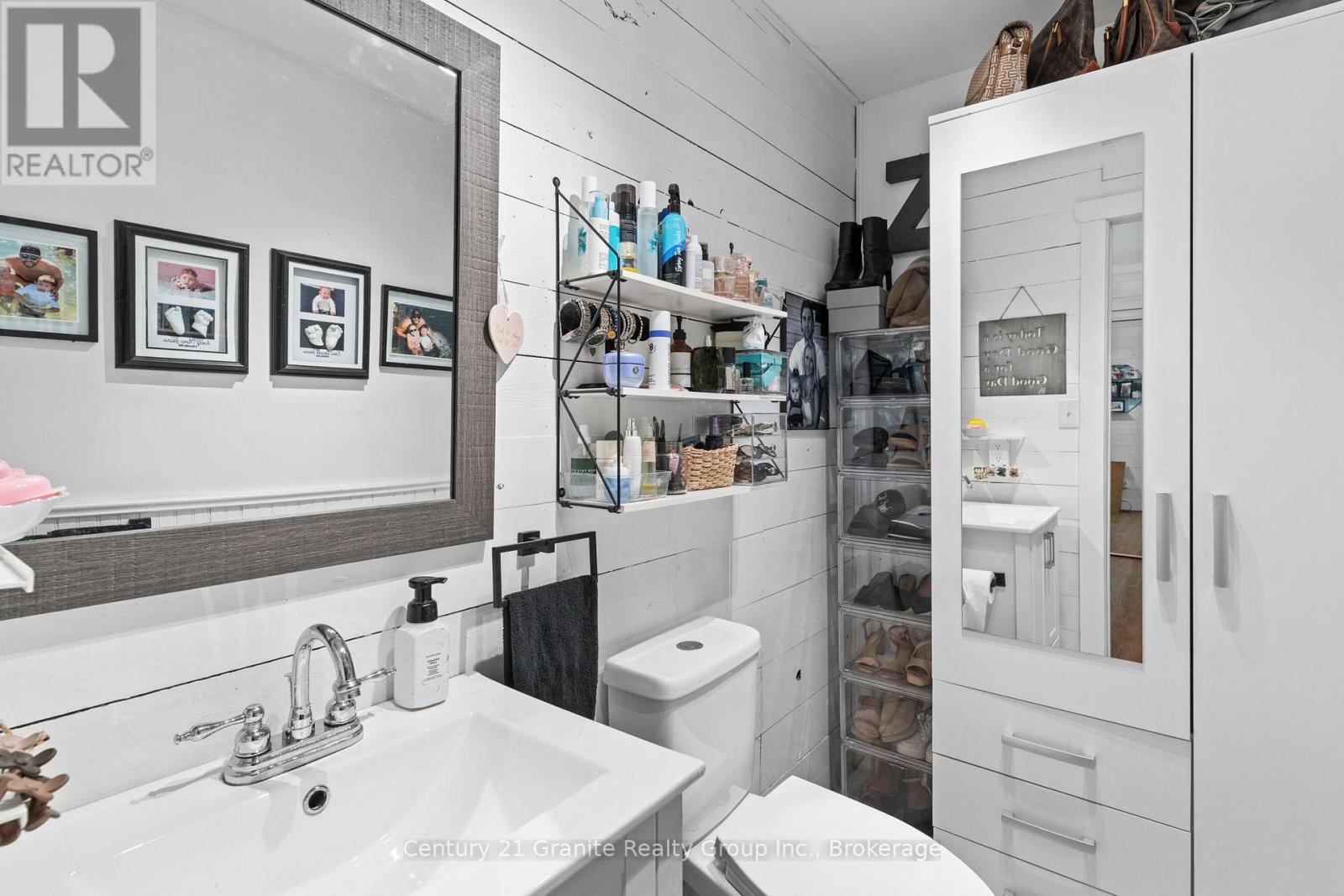 16408 35 Highway Property Photo 16