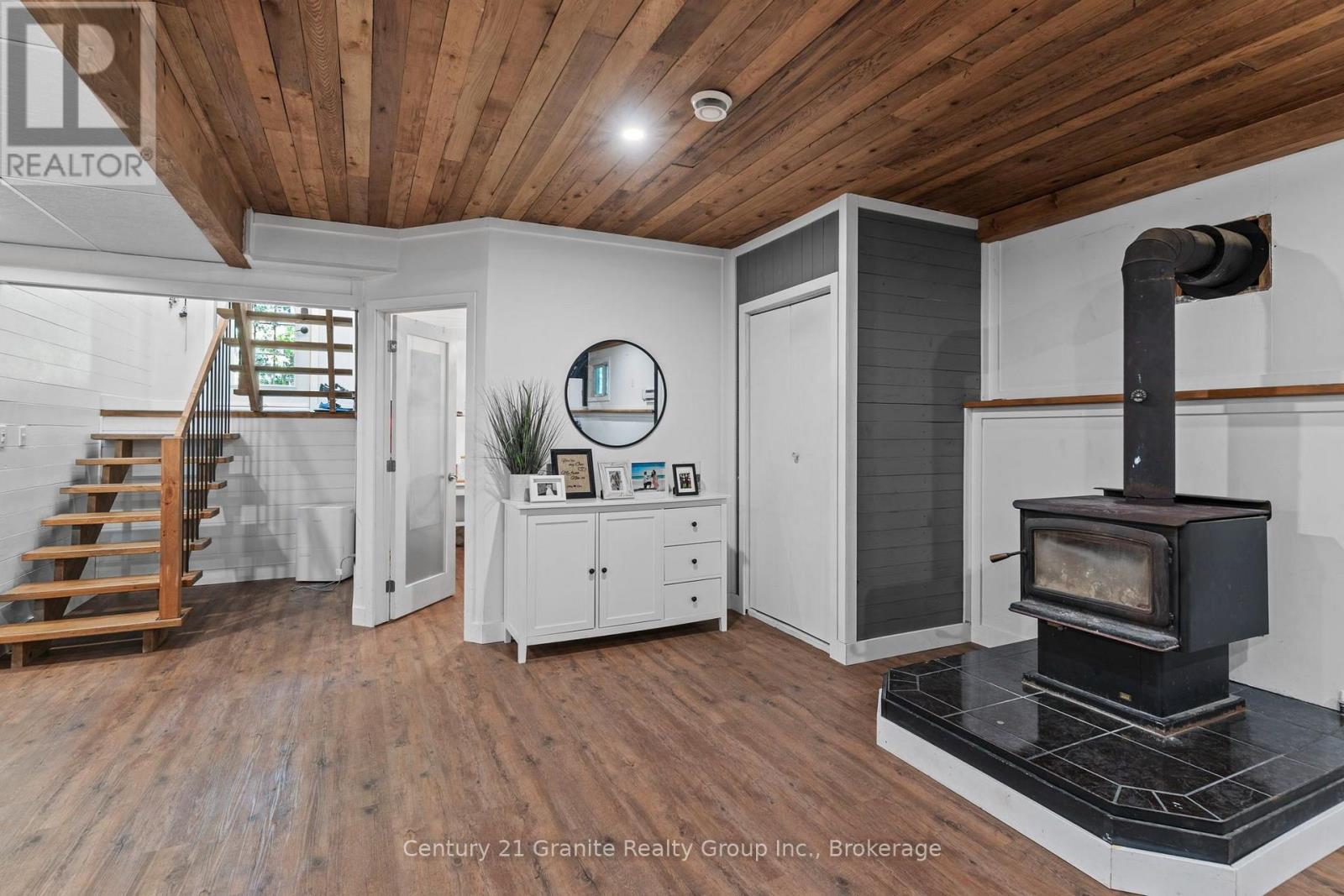 16408 35 Highway Property Photo 22