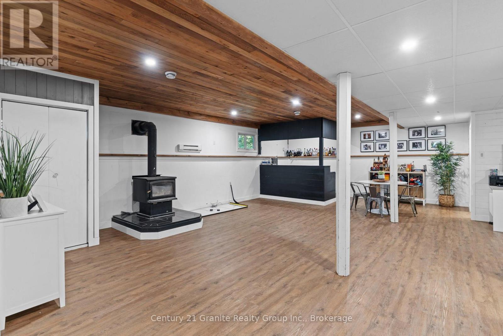 16408 35 Highway Property Photo 23