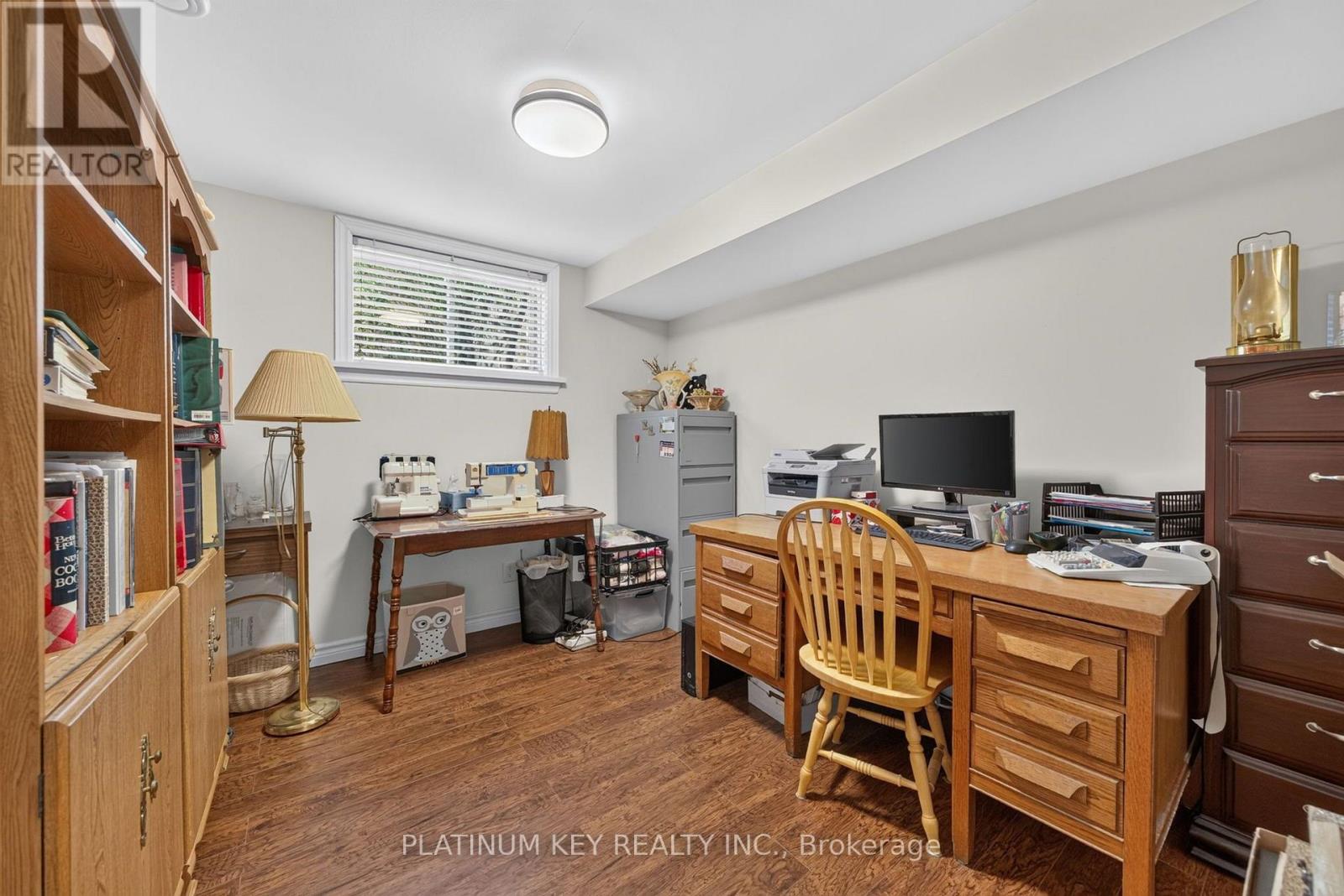 653 Peter Street Property Photo 34