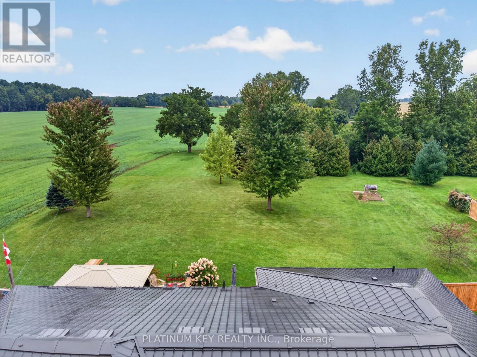 653 Peter Street Property Photo 45