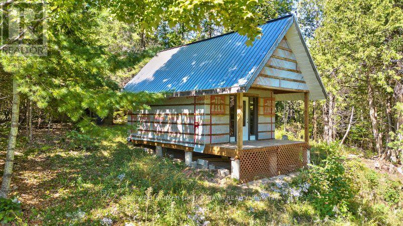 2467 Darling Road Property Photo 33