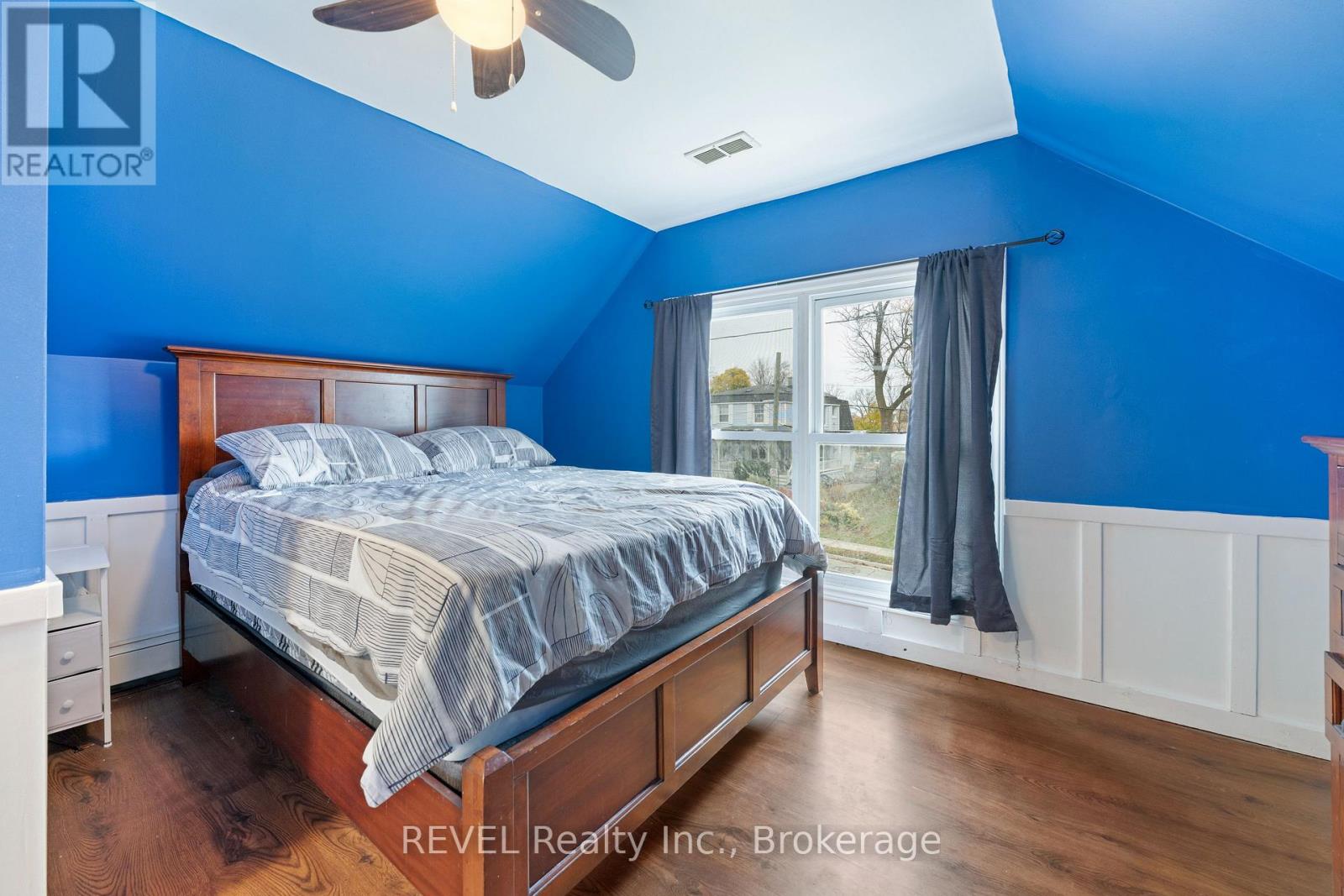 15 Phipps Street Property Photo 24