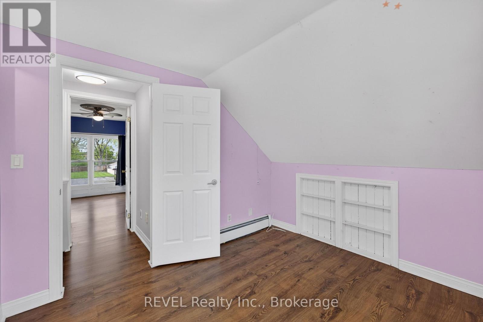 15 Phipps Street Property Photo 30