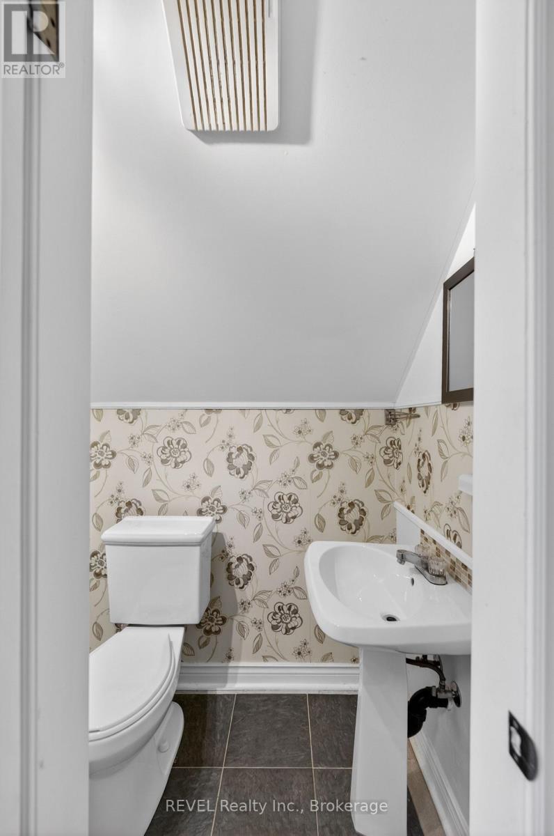15 Phipps Street Property Photo 31