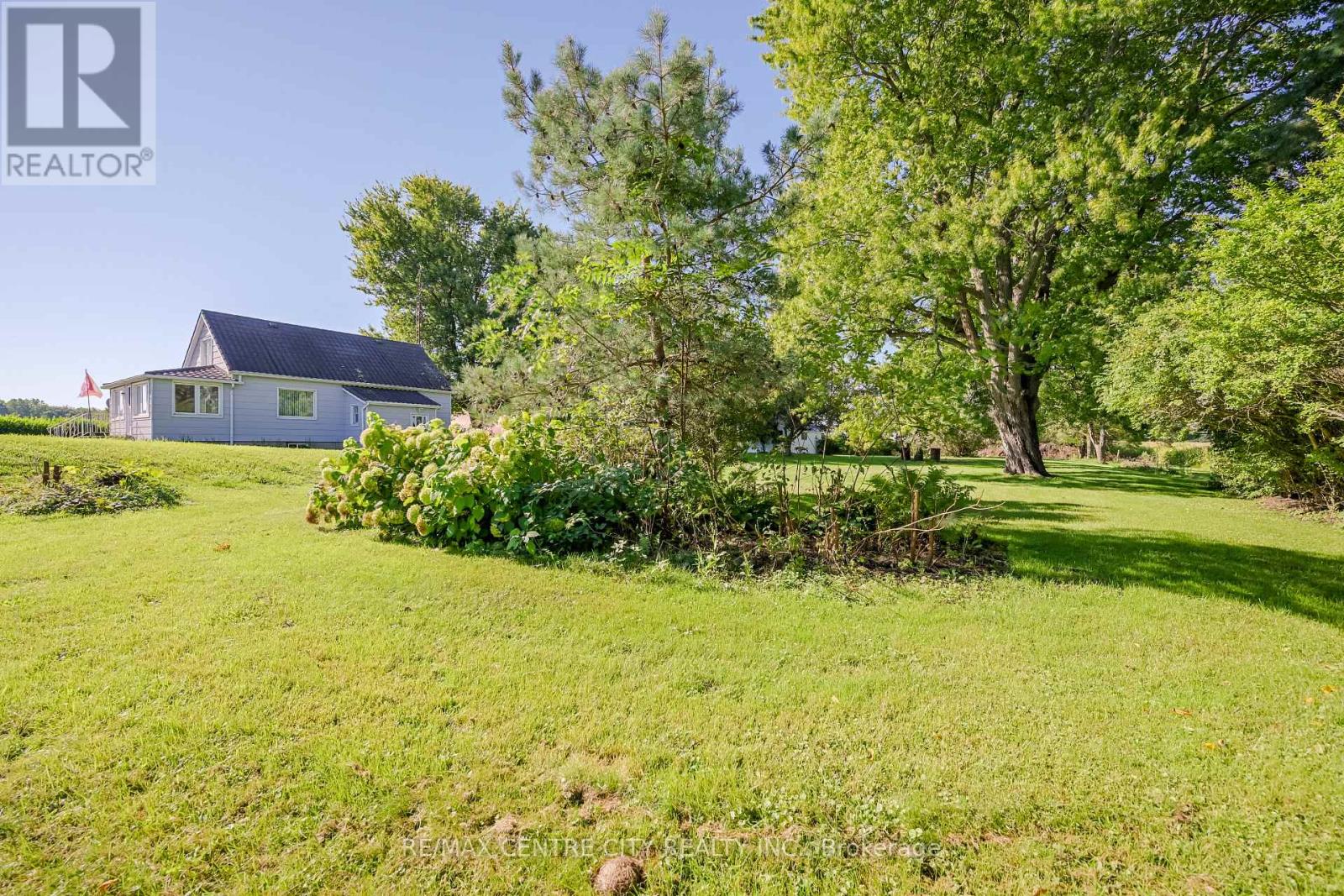 12329 Graham Road Property Photo 4