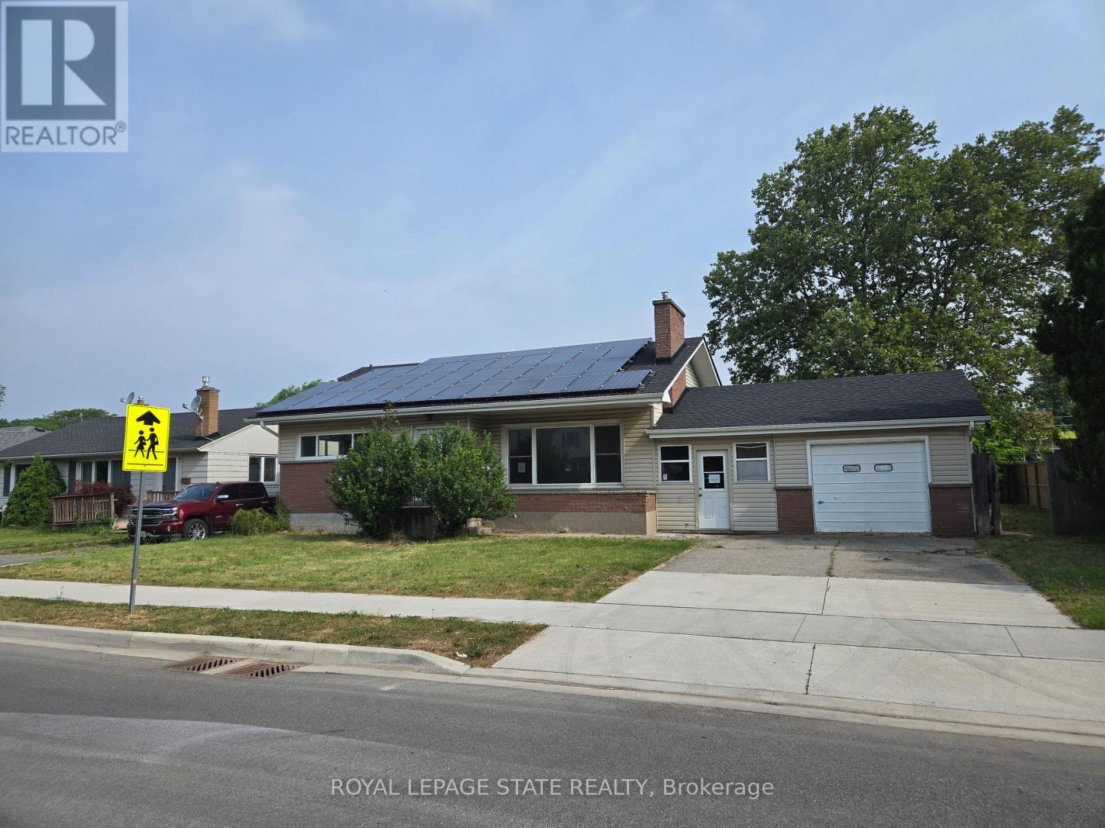 16 BRODERICK AVENUE Property Photo 1