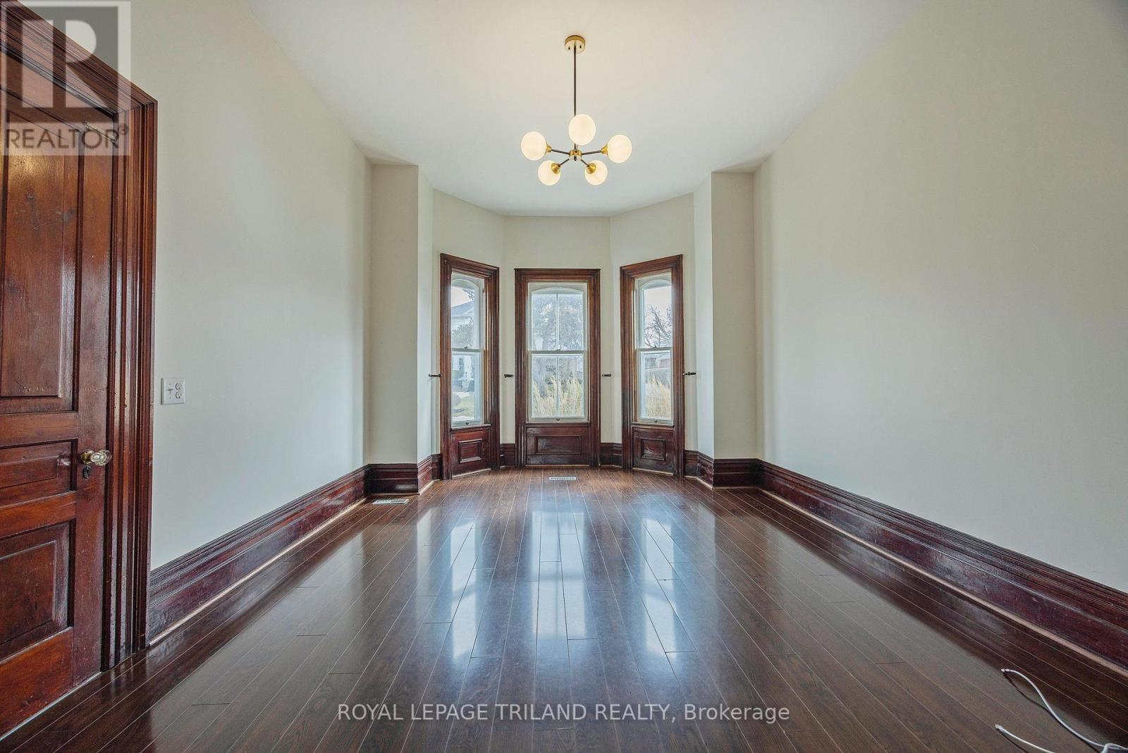 44 Elgin Street Property Photo 10