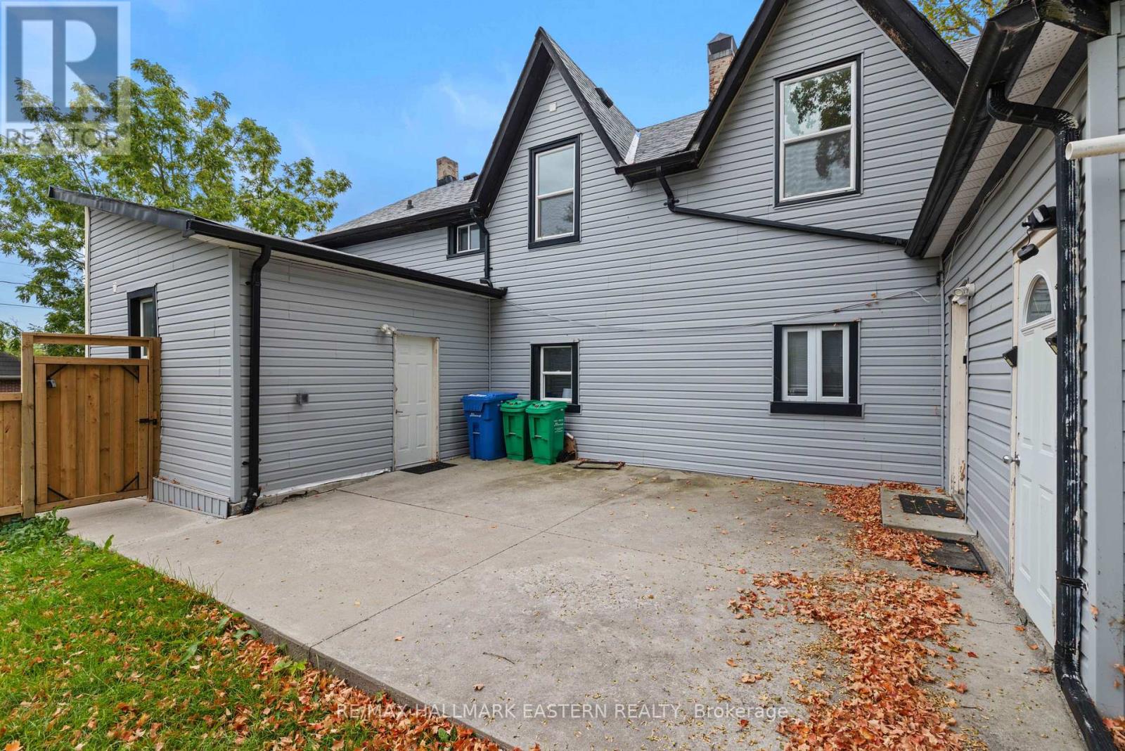 284-288 Brock Street Property Photo 4