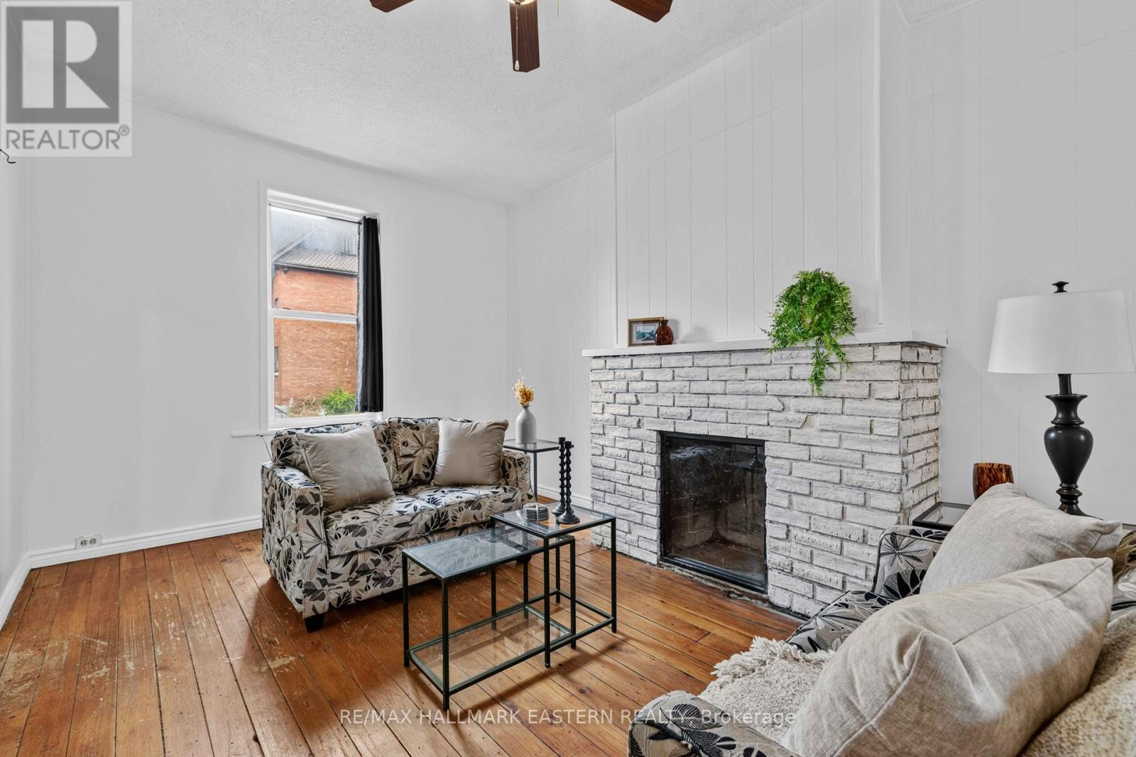 284-288 Brock Street Property Photo 6