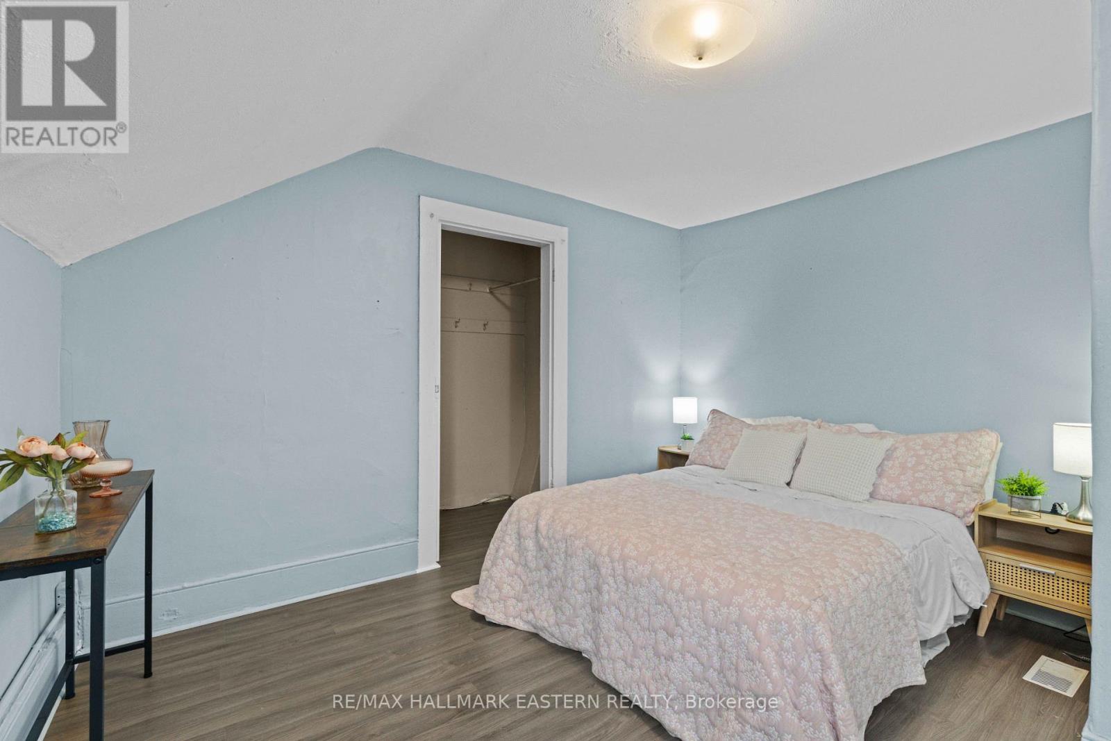 284-288 Brock Street Property Photo 16