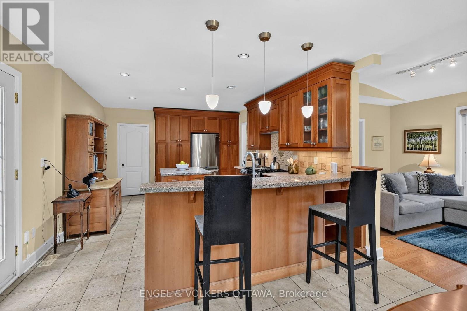 250 Faircrest Road Property Photo 12