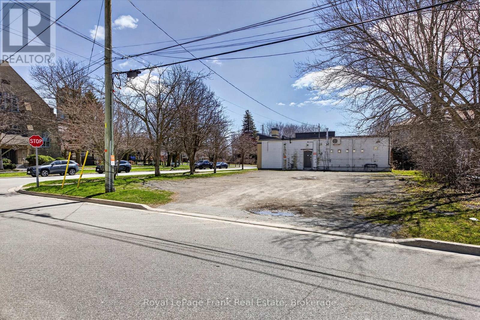 70 King Street E Property Photo 15