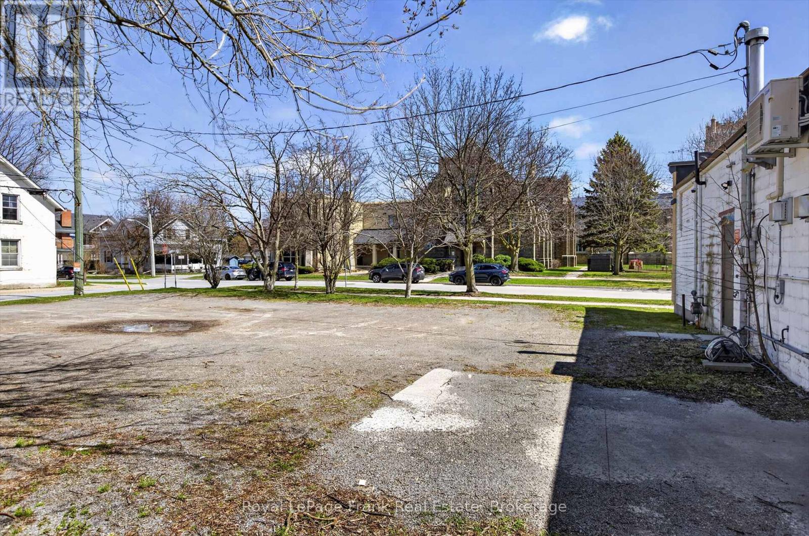70 King Street E Property Photo 18