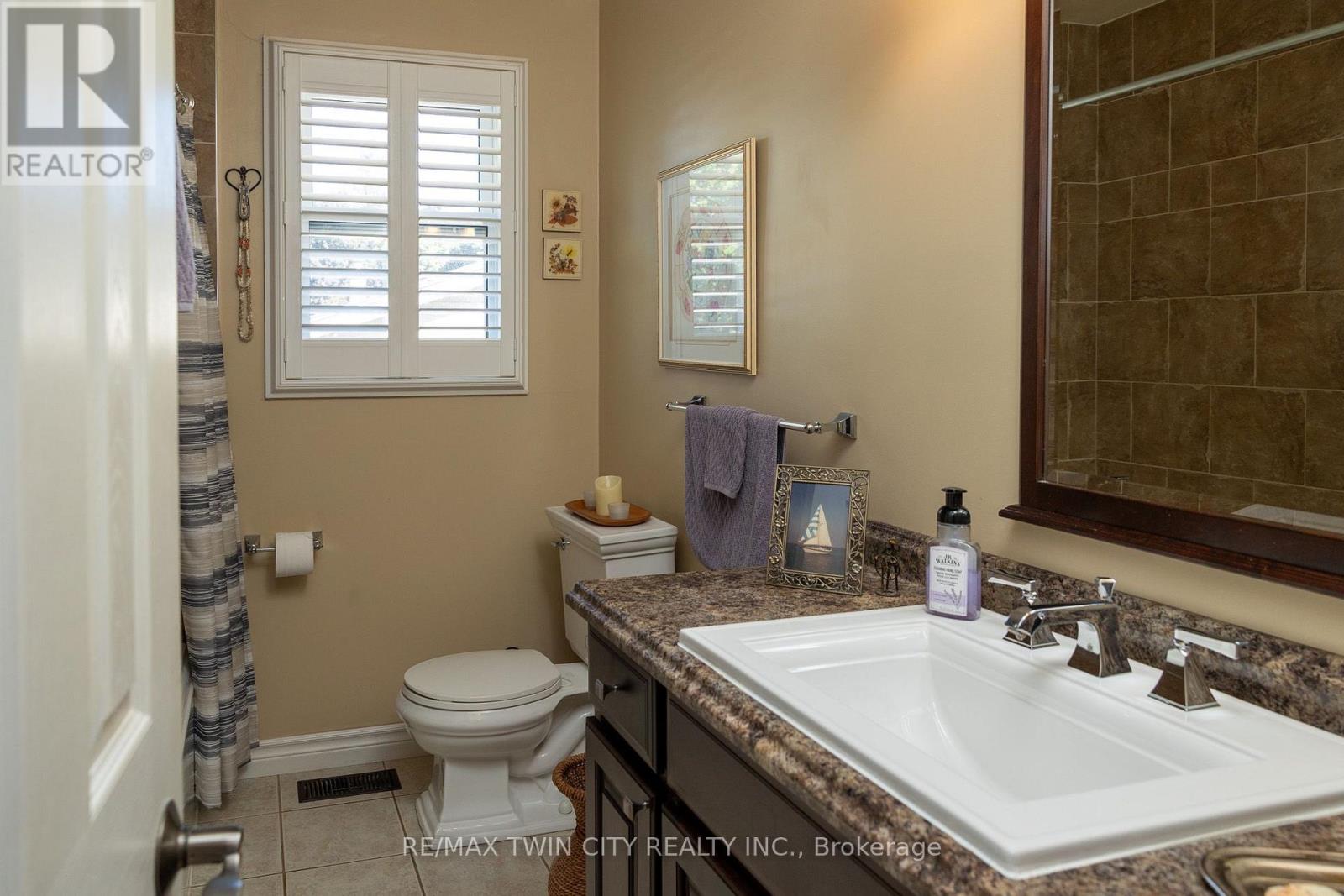 78 Berkley Crescent Property Photo 26