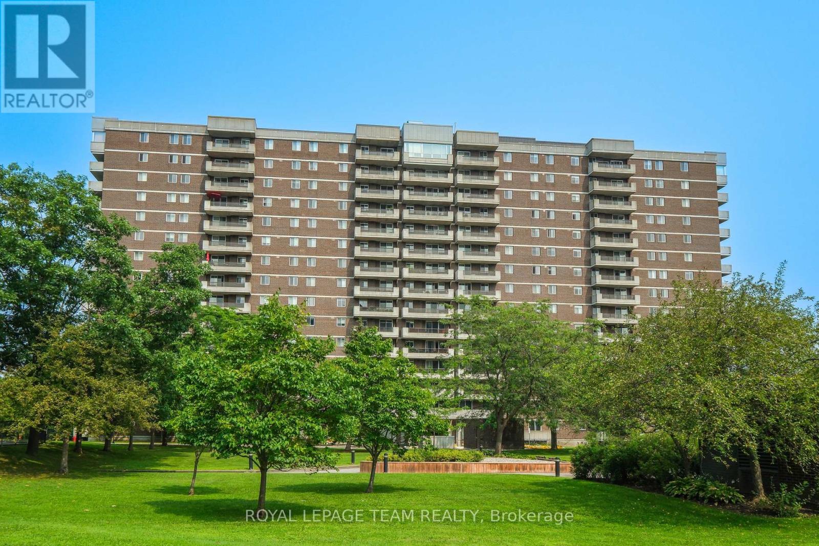 1001 - 1705 PLAYFAIR DRIVE Property Photo 1