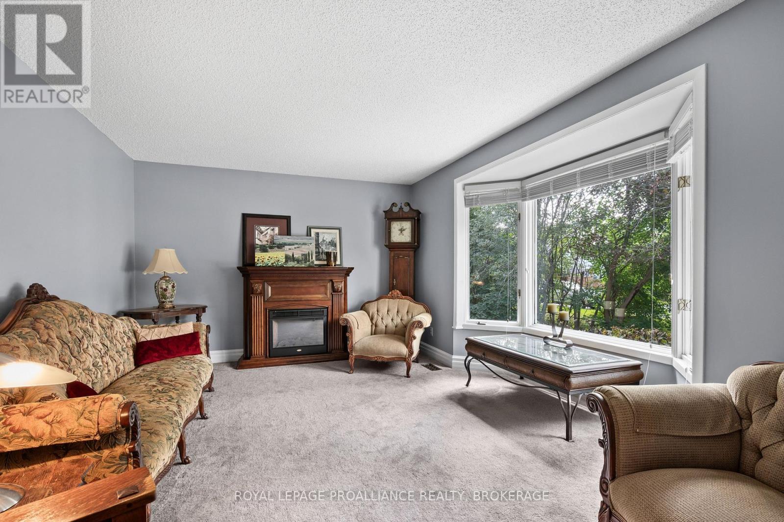 1212 Prince Charles Drive Property Photo 6