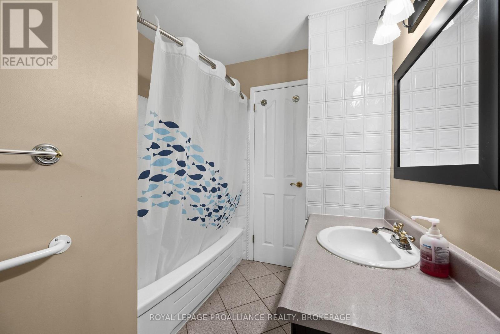 1212 Prince Charles Drive Property Photo 18