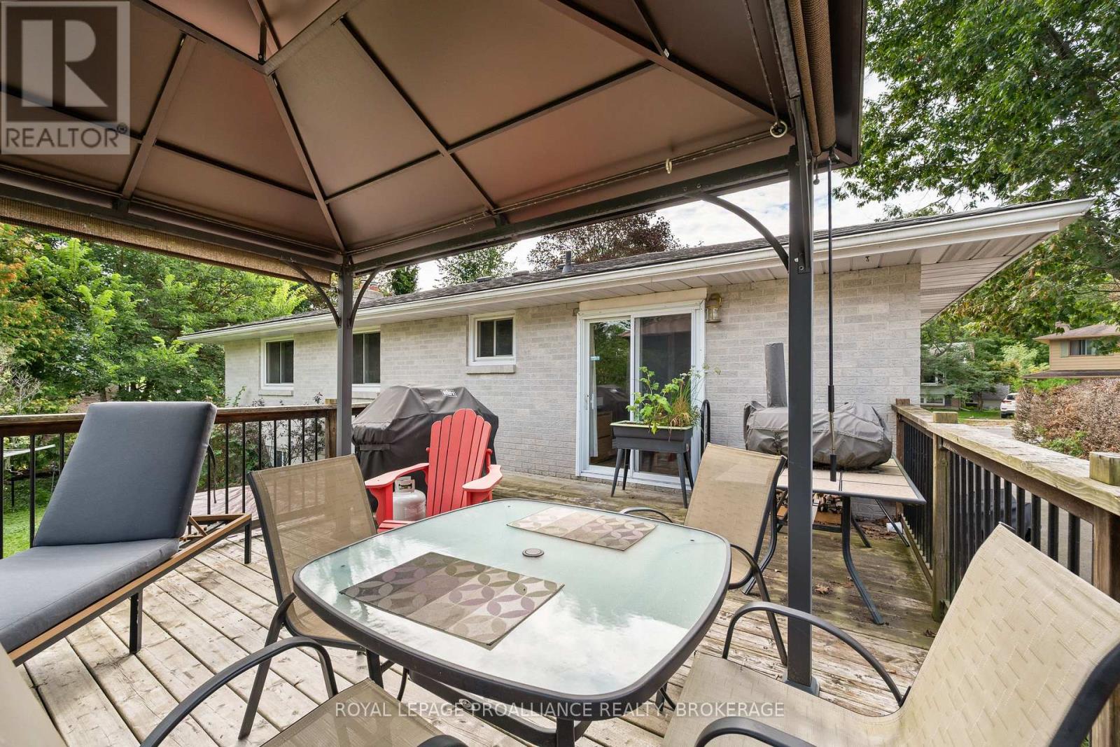 1212 Prince Charles Drive Property Photo 37
