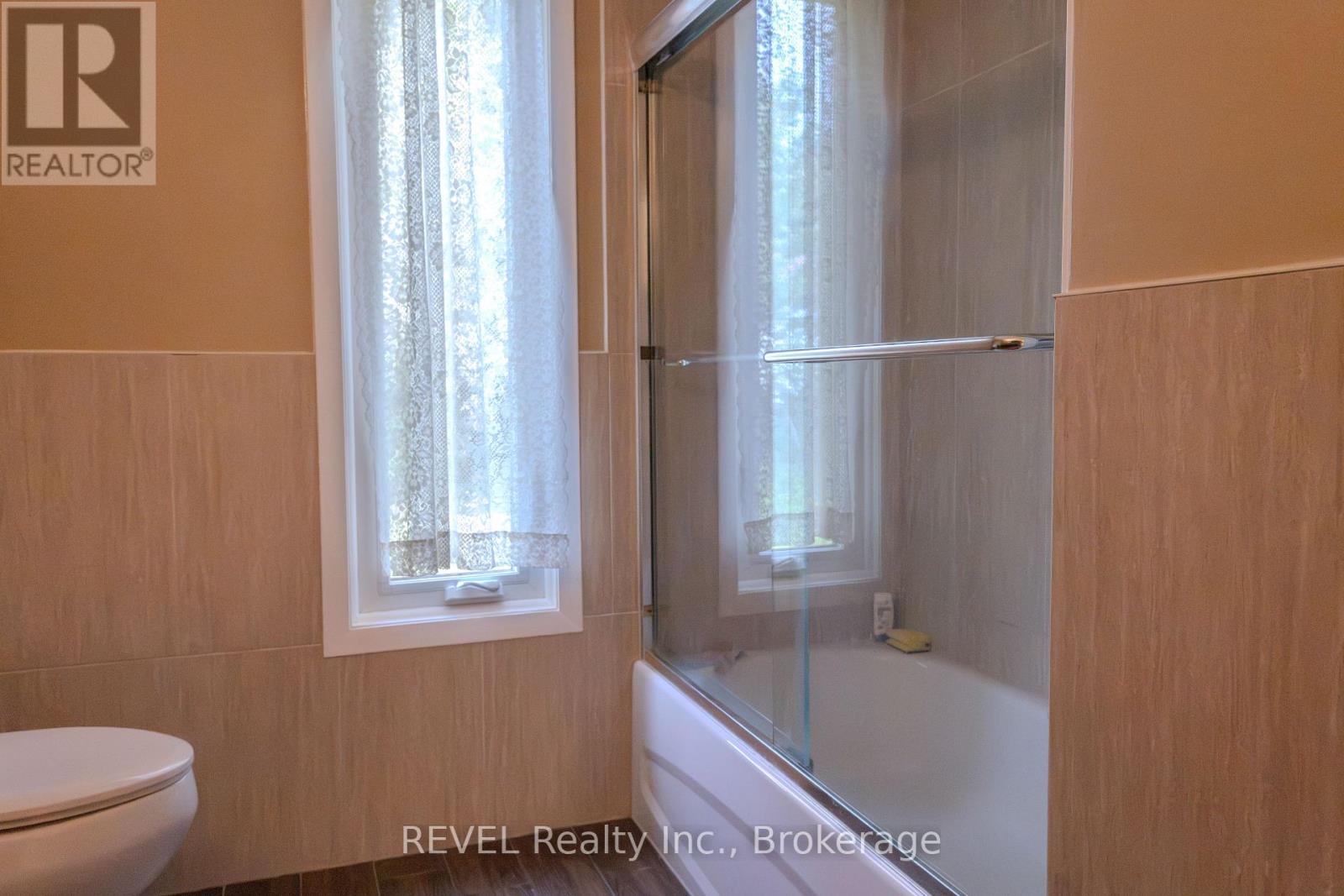7285 Rolling Acres Crescent Property Photo 33