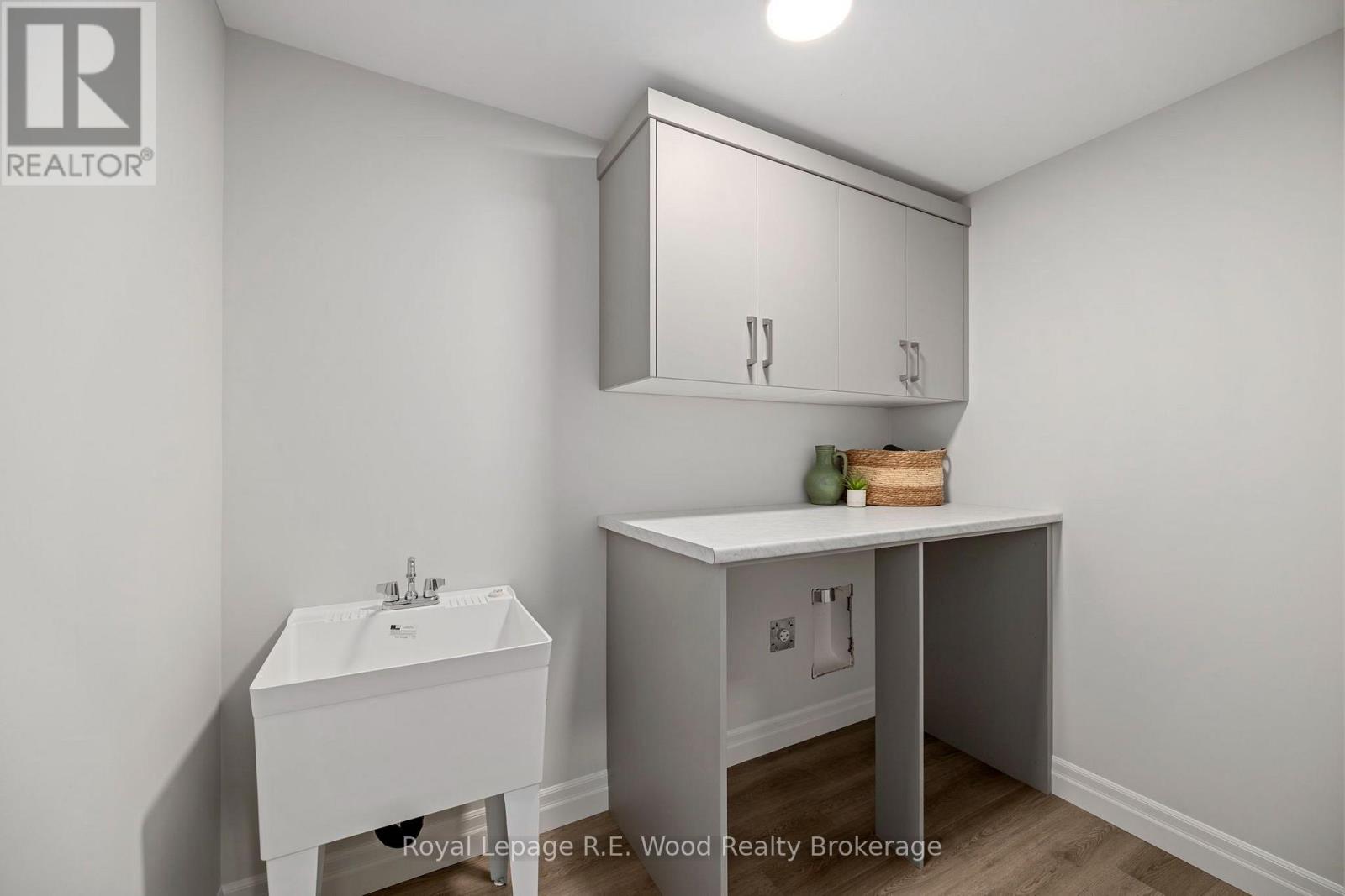 7 Hoylake Road Property Photo 7