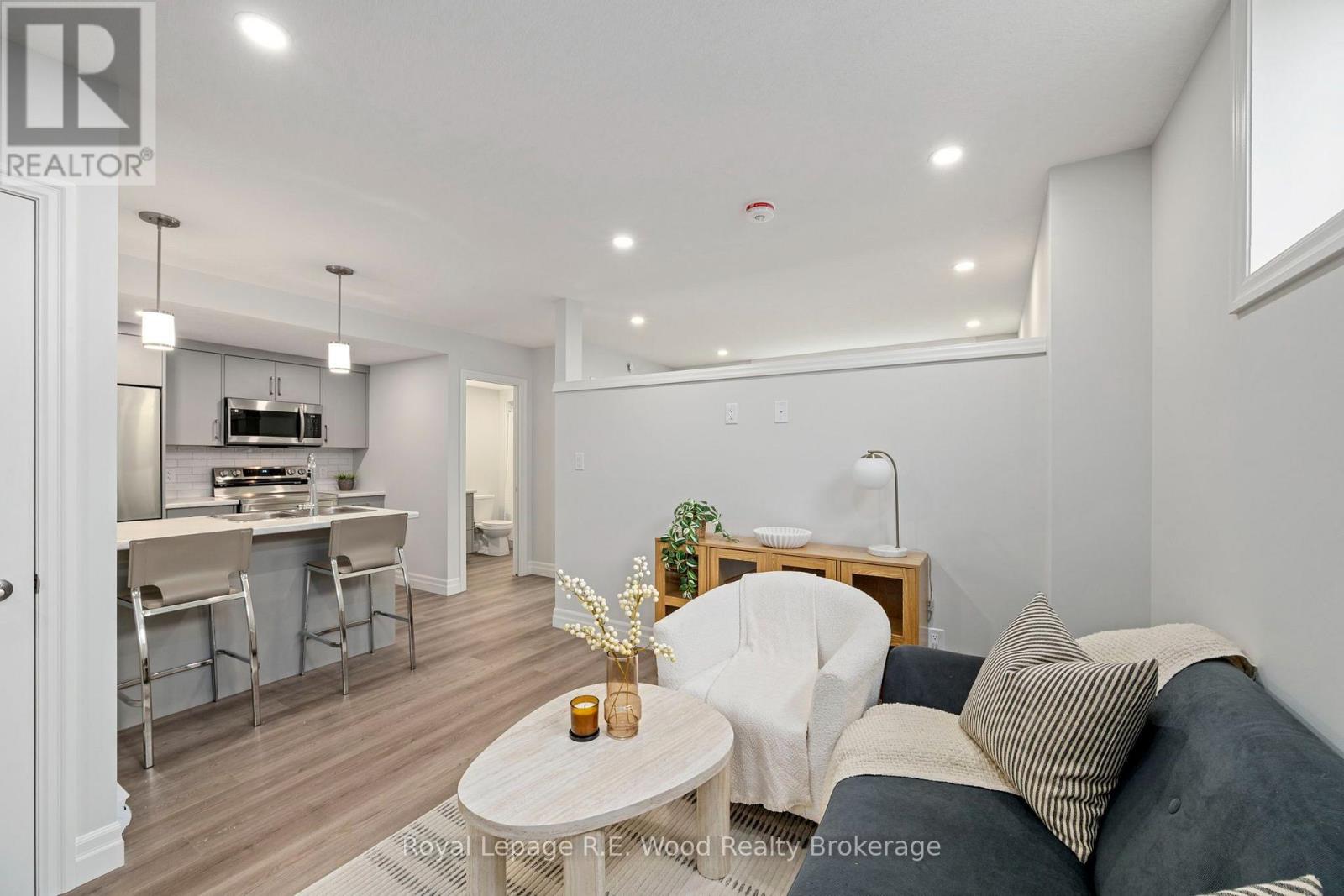 7 Hoylake Road Property Photo 40