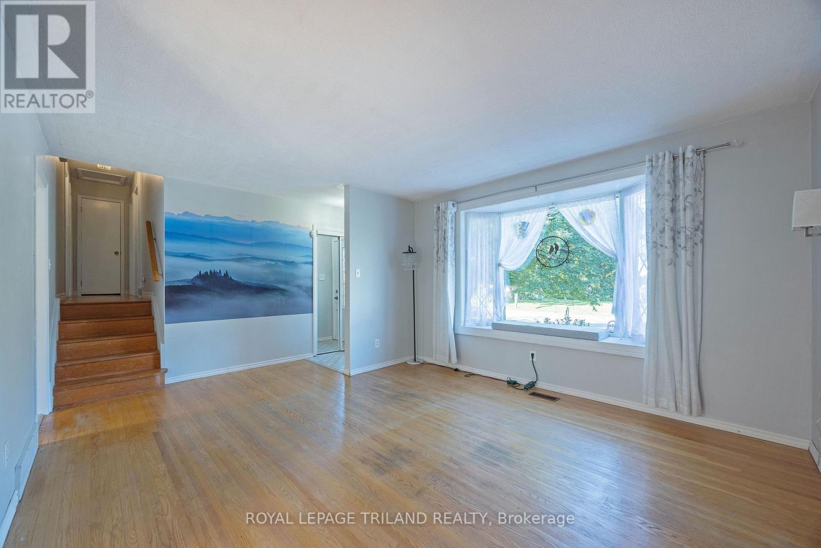 15 Confederation Drive Property Photo 7