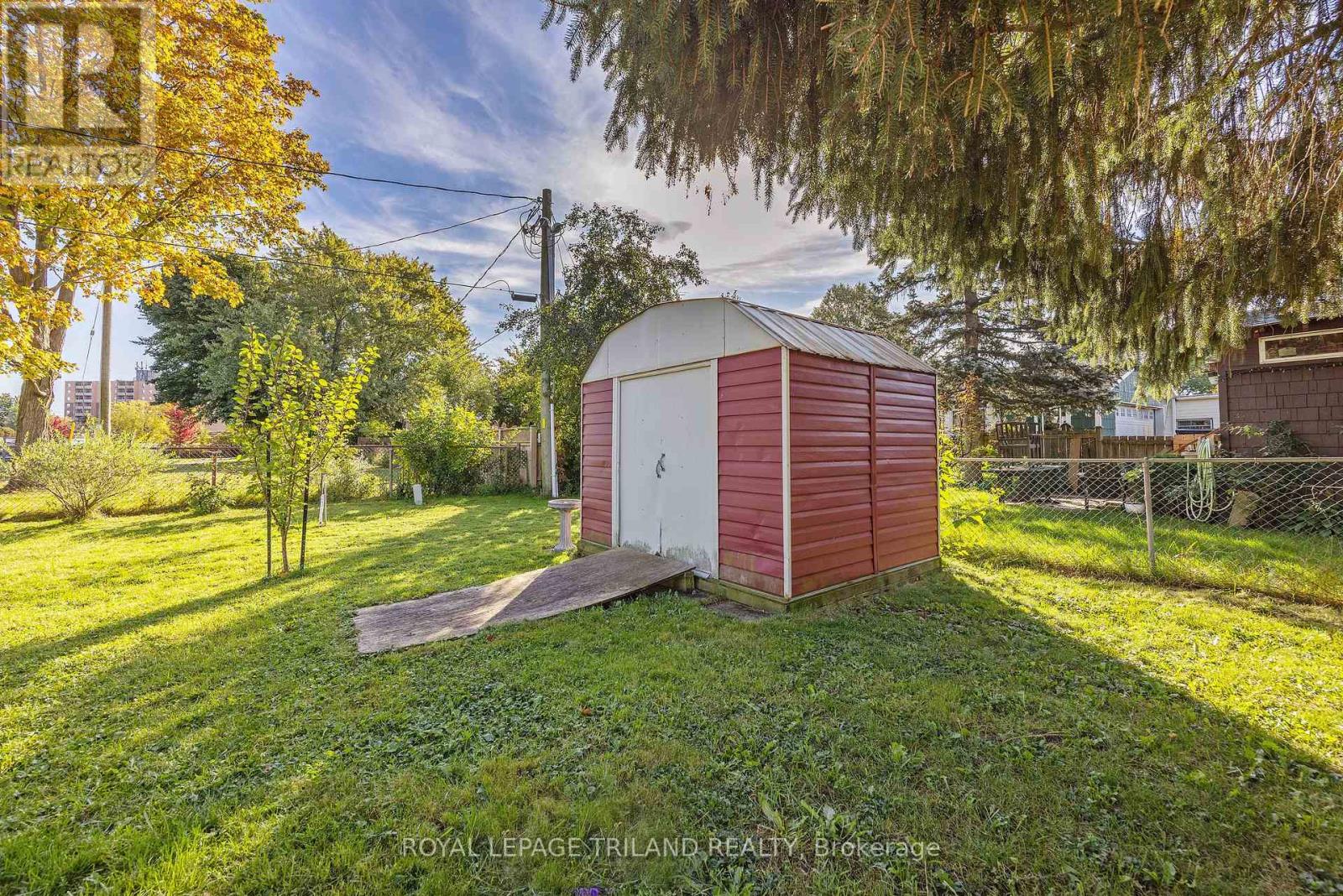 15 Confederation Drive Property Photo 26