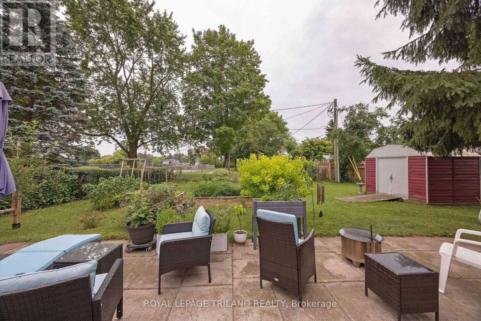15 Confederation Drive Property Photo 27