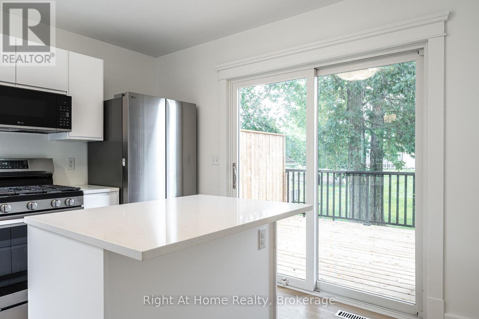 310 Briarhill Drive Property Photo 10