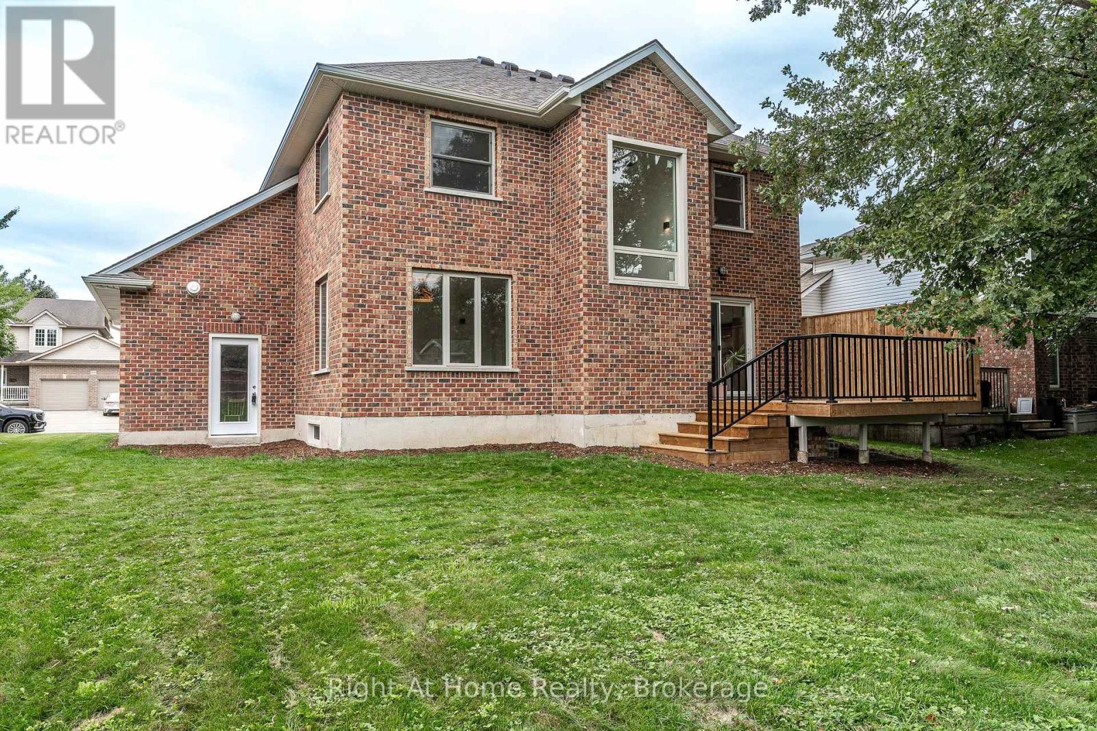 310 Briarhill Drive Property Photo 30