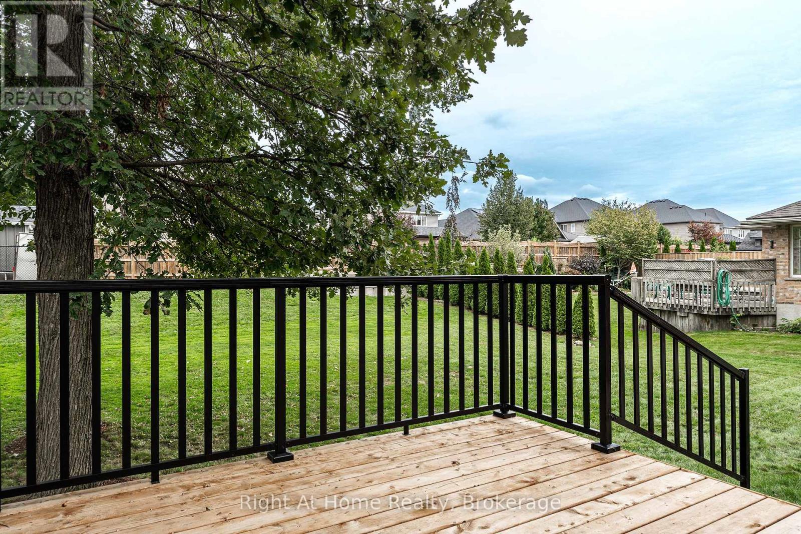310 Briarhill Drive Property Photo 33