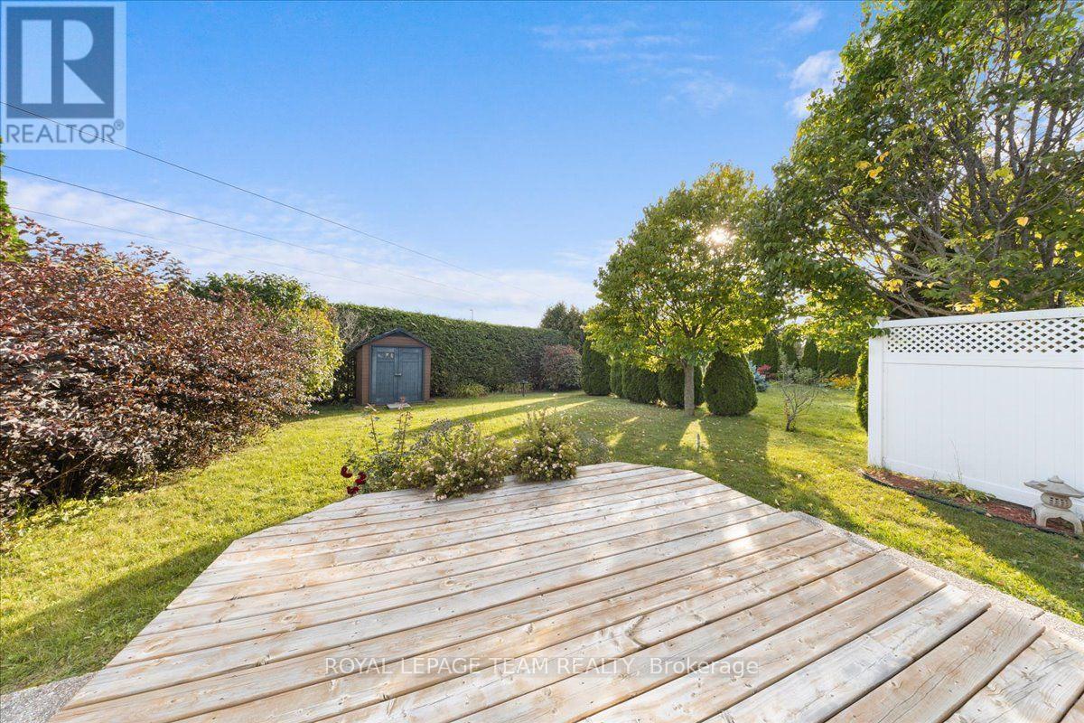 6 Amberlakes Drive Property Photo 36