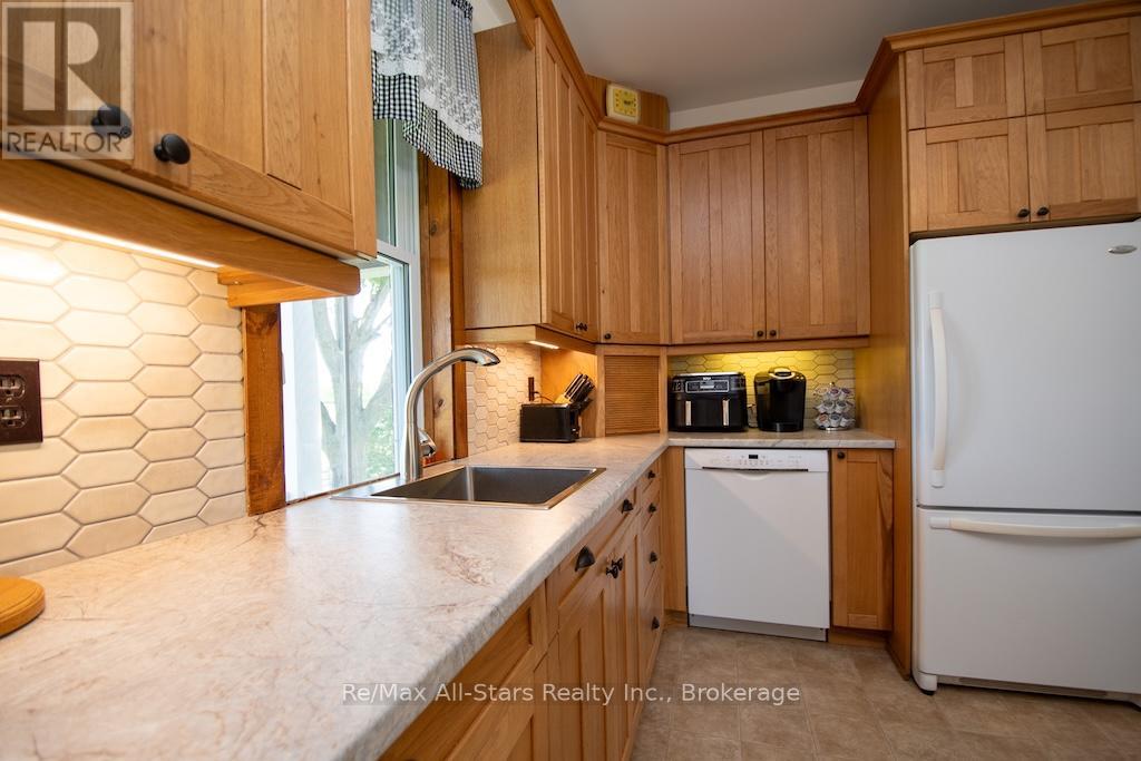 402 Mount Horeb Road Property Photo 9
