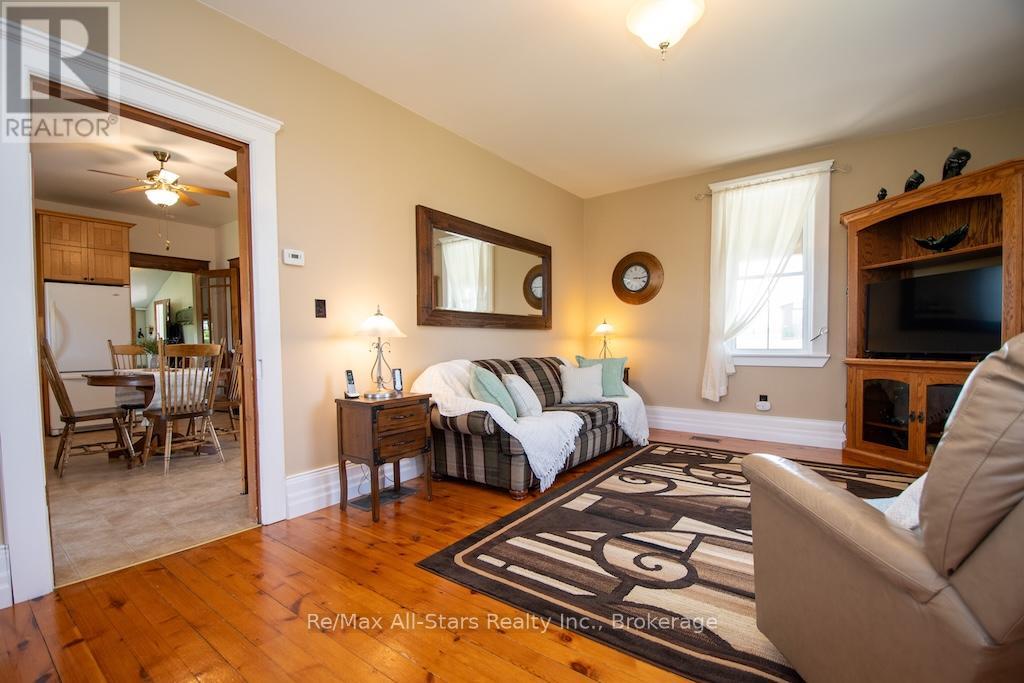 402 Mount Horeb Road Property Photo 13