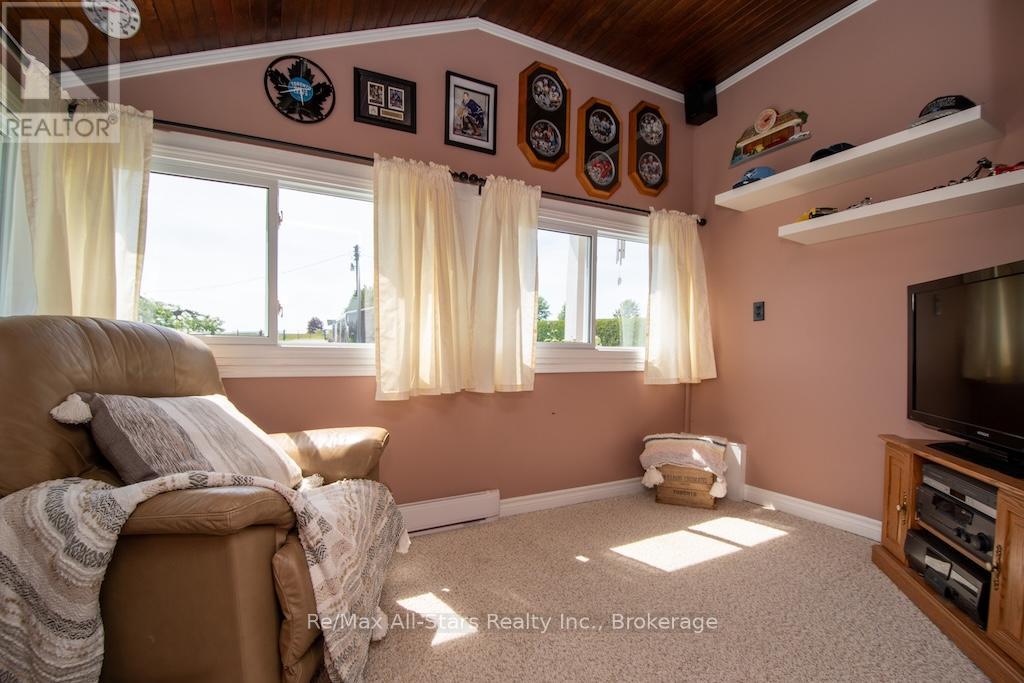 402 Mount Horeb Road Property Photo 15