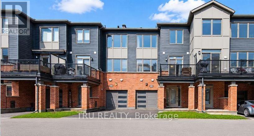 805 Kiniw Private Property Photo 1