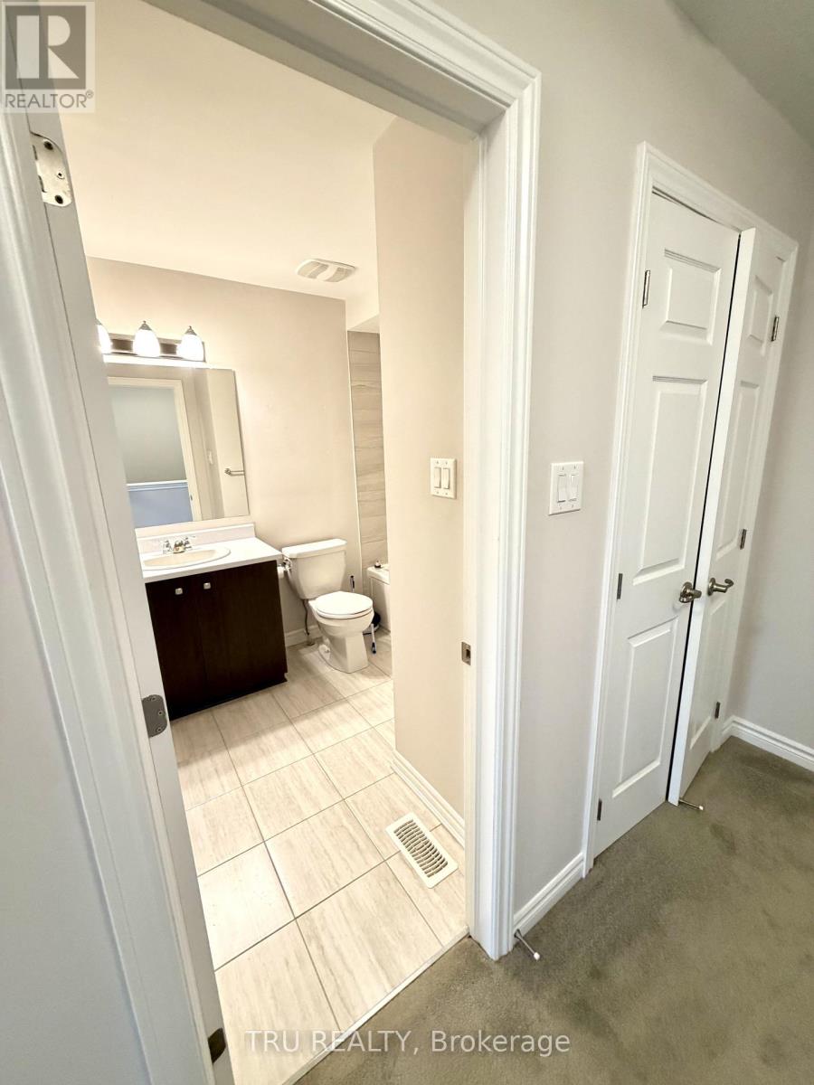 805 Kiniw Private Property Photo 9
