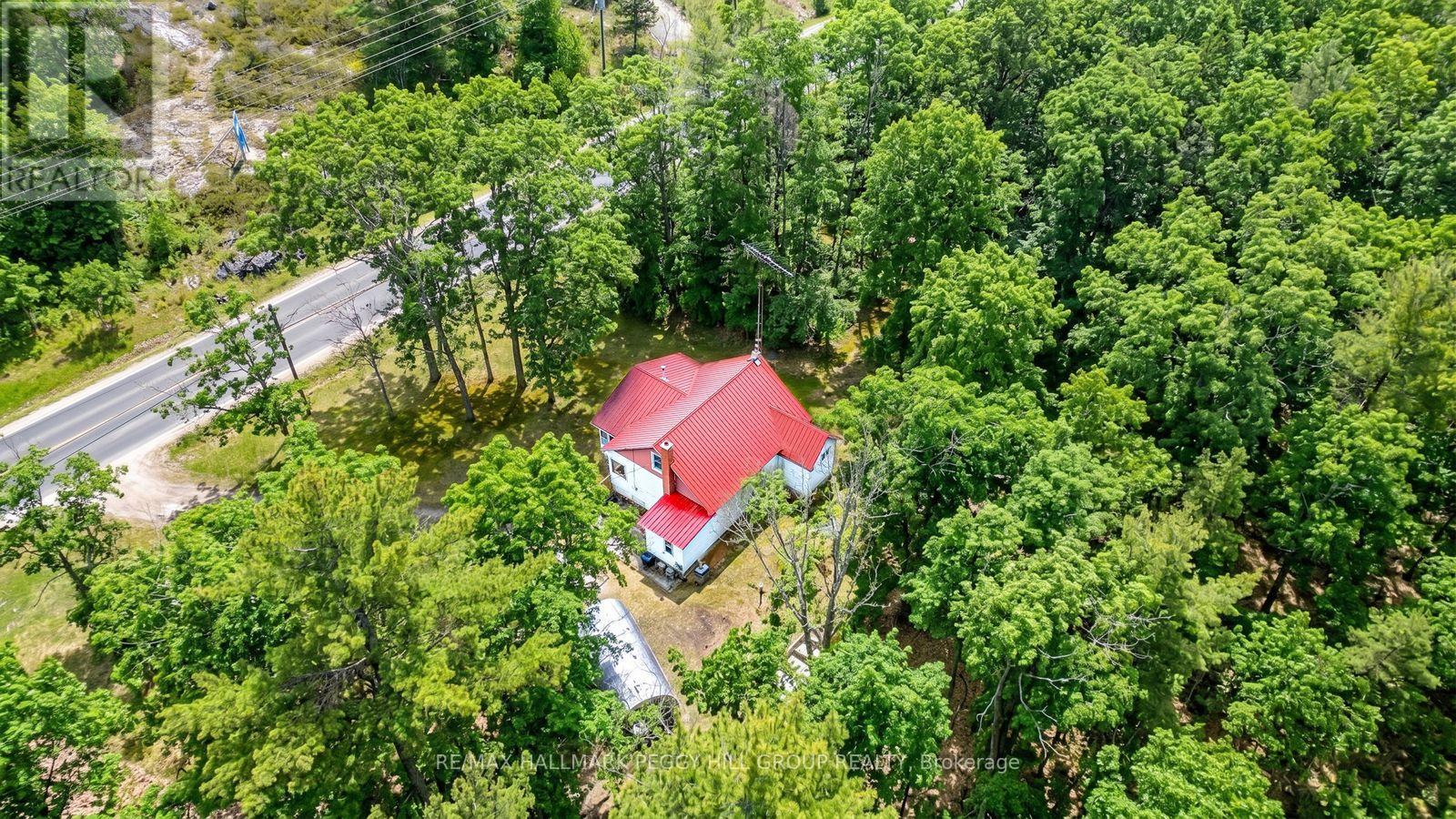1301 HONEY HARBOUR ROAD Property Photo 1