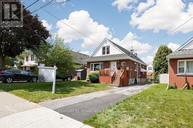357 East 17th Street Property Photo 2