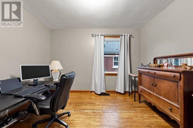 357 East 17th Street Property Photo 19