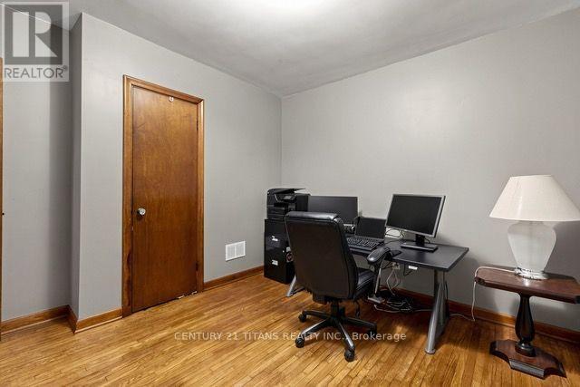 357 East 17th Street Property Photo 21