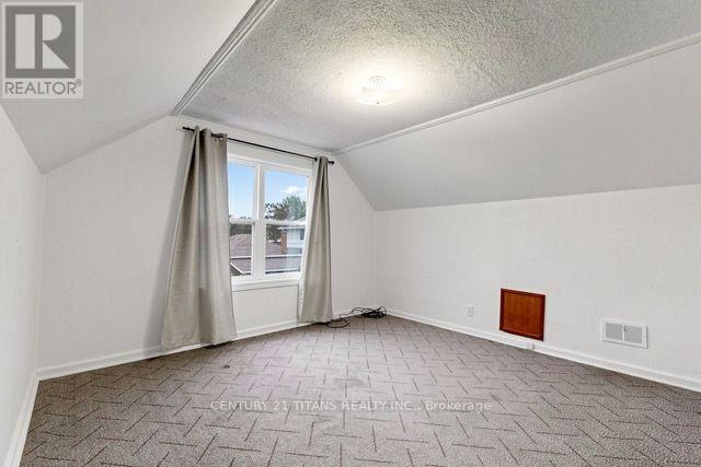 357 East 17th Street Property Photo 25