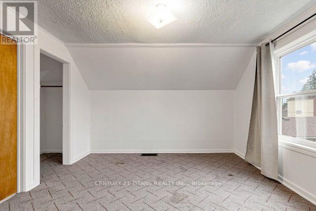 357 East 17th Street Property Photo 28