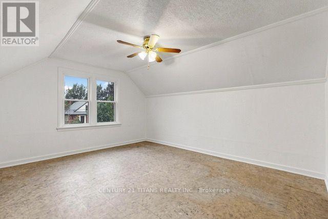 357 East 17th Street Property Photo 30