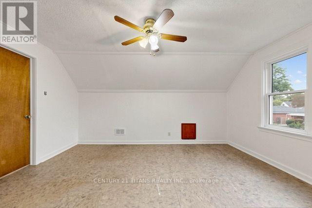357 East 17th Street Property Photo 33